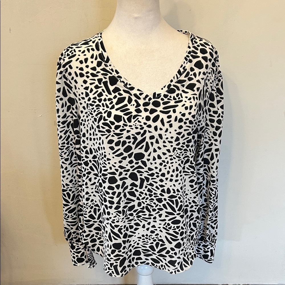 Loft Women’s Black & White V-Neck Long Sleeve Blouse Size M New